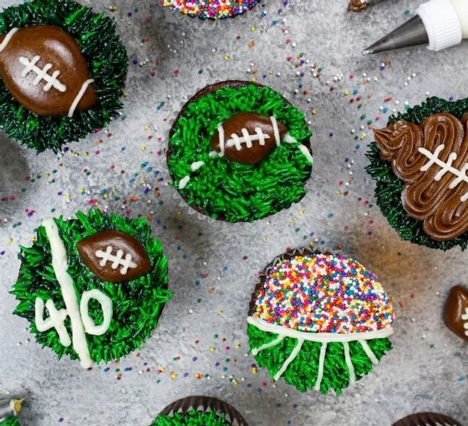 PAPILOTKI DO MUFFINEK foremki na babeczki DEKORACJE urodziny PIŁKA NOŻNA zdjęcie 4