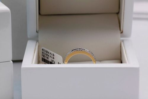 Złoty pierścionek PZD1182 - Diament na Arena.pl