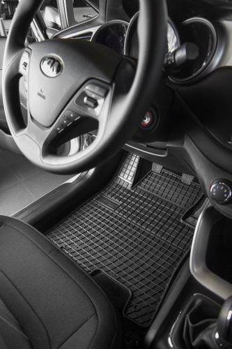 Dywaniki samochodowe gumowe do BMW E65 E66 E67 na Arena.pl