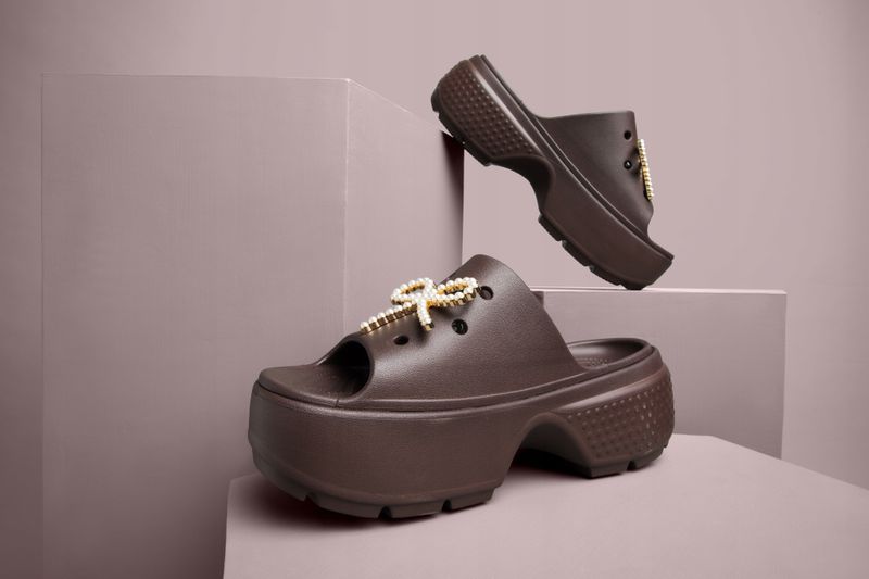 Damskie Buty Klapki Platforma Crocs Stomp 209346 Slide 41-42 zdjęcie 7