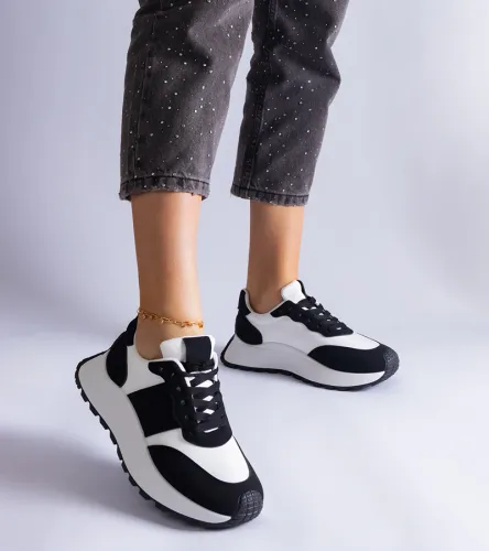 Czarne sneakersy na platformie Cremorna 36 na Arena.pl