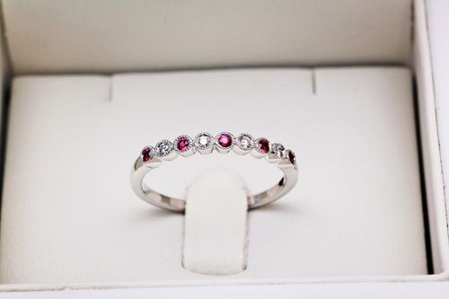 Złoty pierścionek PBD3867R - Diament na Arena.pl