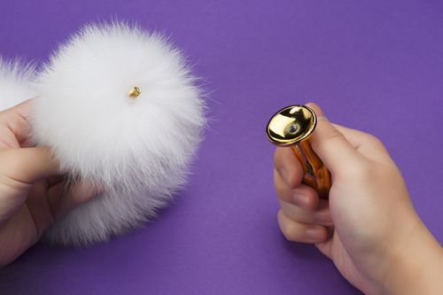 odczepiany metalowy korek z lisim ogonem upko fox fur tail small na Arena.pl