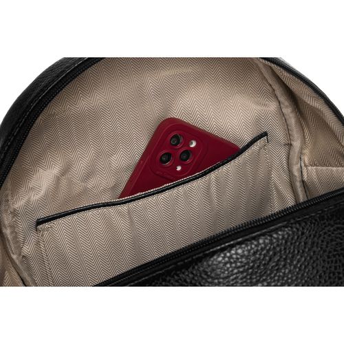 elegancki czarny mały plecak damski zdobiony pikowaniem i srebrnymi nitami na Arena.pl