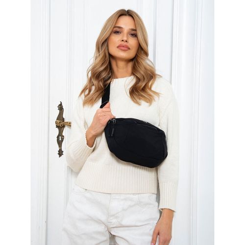 pojemna nerka damska z poliestru w czarnym kolorze - peterson na Arena.pl