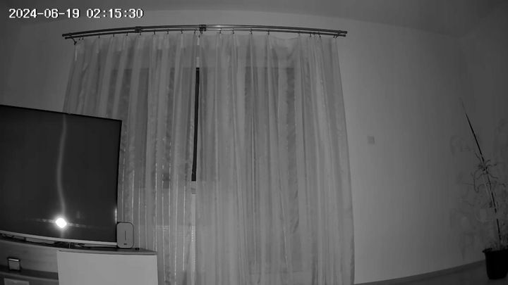 Kamera monitorująca wewnętrzna QHD Laxihub P2T IP WiFi 2K noktowizor niania zdjęcie 2