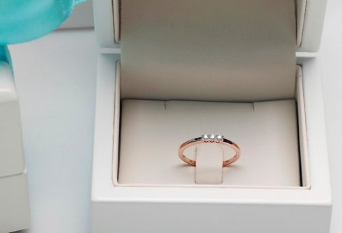 Złoty pierścionek PRD5430 - Diament na Arena.pl