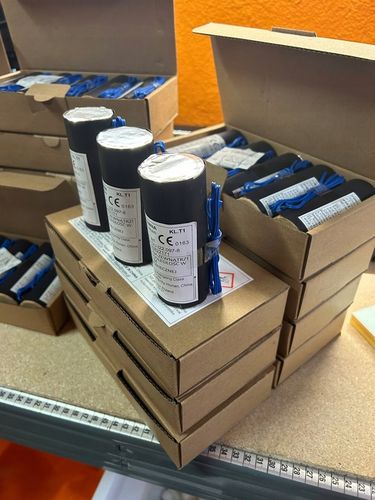 SCENICZNA FONTANNA ISKIER BEZZAPACHOWA XT1038 NO SMELL 30sek/2m 1szt na Arena.pl