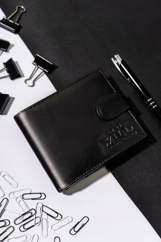 Elegancki portfel męski skórzany zapinany w pudełku na prezent Always Wild na Arena.pl