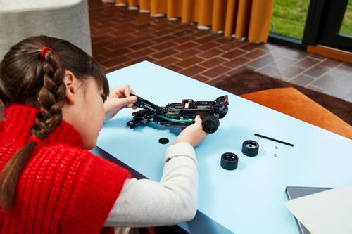 Klocki Technic 42165 Mercedes-AMG F1 W14 E Performance Pull-Back na Arena.pl