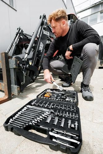 NEO Zestaw Kluczy Nasadowych 220 Elementów 1/2", 3/8", 1/4" Walizka na Arena.pl