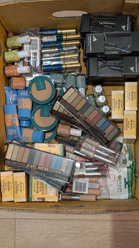 Boks Kosmetyków Max Factor Maybelline Garnier Rimmel ... Mix Hurt 100 Szt. na Arena.pl