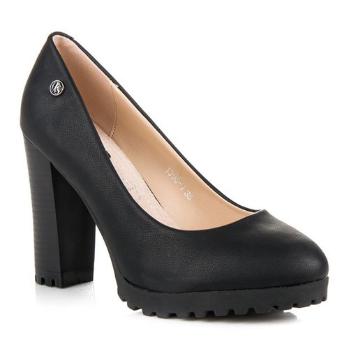 Czółenka na platformie r.36 na Arena.pl