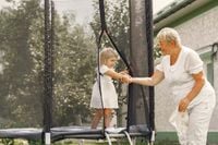 Osłona na sprężyny z siatką do trampoliny zewnętrzną 13FT 396/400/407cm multikolor