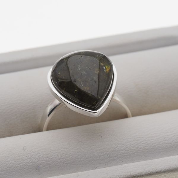 Pierścionek regulowany z Granatem Zielonym w srebrze. zdjęcie 3