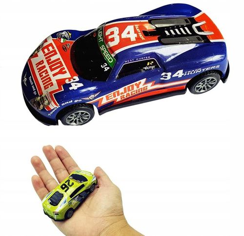 DUŻY ZESTAW SAMOCHODÓW METALOWE RESORAKI AUTKA AUTKO Z NAPĘDEM + AKCESORIA na Arena.pl