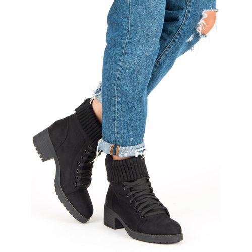 Sznurowane czarne botki r.39 na Arena.pl