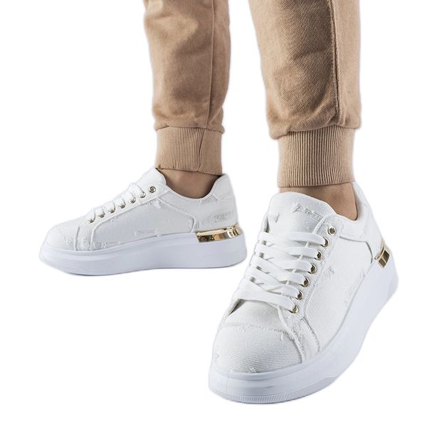 Białe sneakersy na platformie r.38 zdjęcie 1