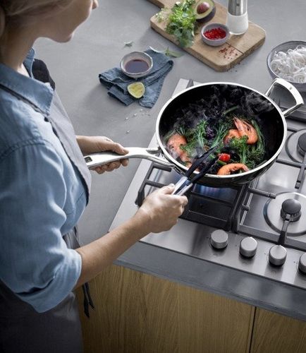 WMF - Wok 28 cm, FusionTec Black na Arena.pl