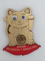 magnes na lodówkę - kotek szczęścia i bogactwa 8 x 6,5 cm  NR140