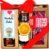 Kosz prezentowy dla babci zestaw z przetworami prezent na Dzień Babci