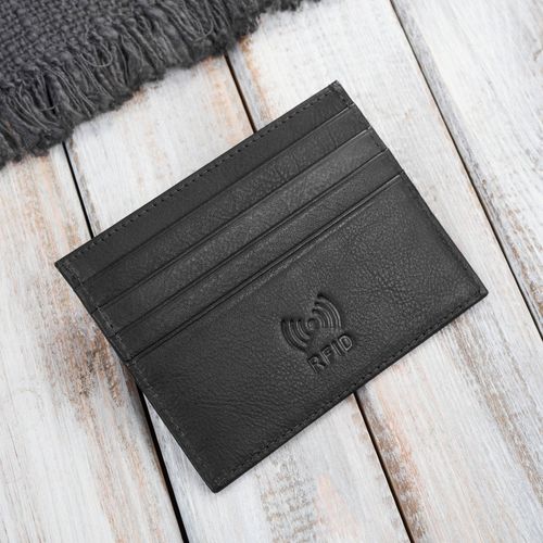 etui na karty kredytowe skórzane praktyczne etui rfid czarne z wycięciem na Arena.pl