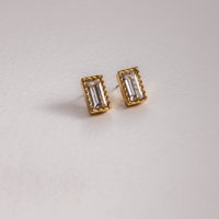 kolczyki z białą cyrkonią pozłacane luminoir (p25/vic/01/1au)