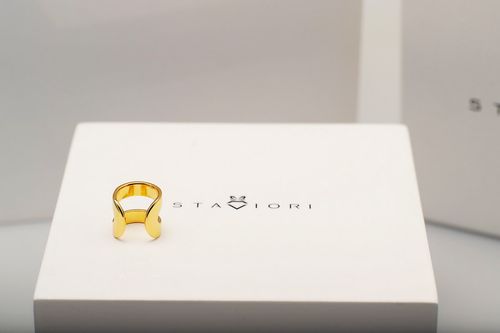 srebrny pozłacany ażurowy mankiet do ucha na Arena.pl