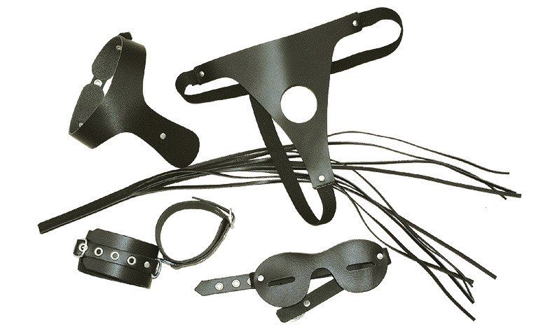 Komplet Sadomaso S.m. Startpakiet (Stringi, Maska, Obroża, Bat, Kajdanki) Leder 9001 zdjęcie 1