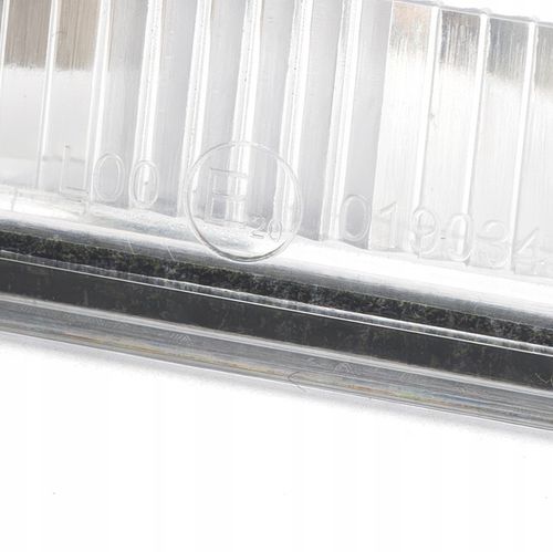 LAMPKA OŚWIETLENIA TABLICY REJESTRACYJNEJ AUDI A3 8P A4 B6 B7 A5 A6 C6 2SZT na Arena.pl