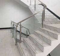 Białe matowe płytki na schody 120x30 jak MARMUR ANTYPOŚLIZGOWE