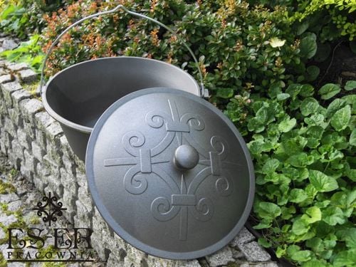 Kociołek węgierski żeliwny z pokrywą 10.5l i trójnogiem - ES-ER na Arena.pl