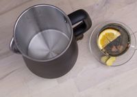 Czajnik elektryczny bezprzewodowy MPM MCZ-115/C podwójne ścianki czarny