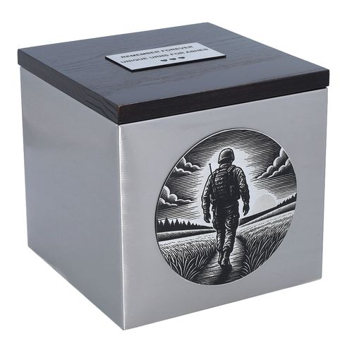 Urna na prochy żołnierza Tabliczka / Tak na Arena.pl