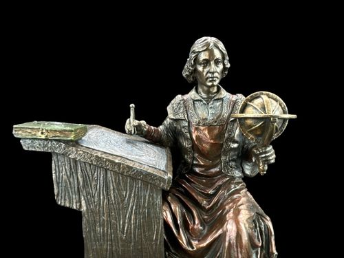 RZEŹBA - MIKOŁAJ KOPERNIK VERONESE  WU77094A4 na Arena.pl