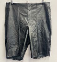 GOOD AMERICAN SZORTY R.42