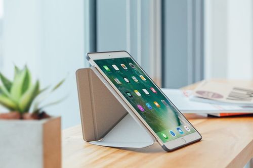 Moshi VersaCover - Etui origami iPad Pro 10.5 na Arena.pl