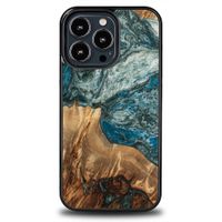 etui bewood unique na iphone 13 pro - planets - ziemia