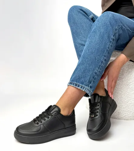 Czarne sneakersy na platformie Brigitte 38 na Arena.pl