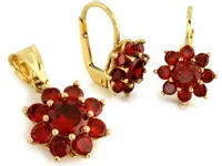 Komplet złoty kolczyki i zawieszka z czerwonymi cyrkoniami