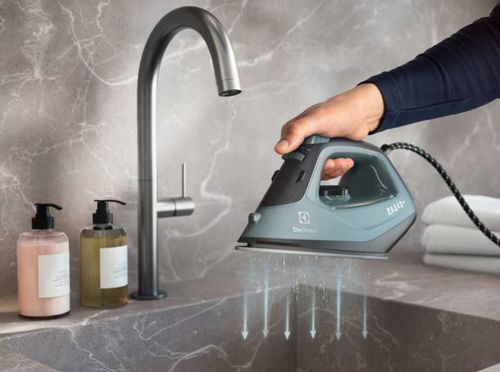 Żelazko Parowe ELECTROLUX Care 500 E5SI2-6OG 2400W Anti Calc na Arena.pl