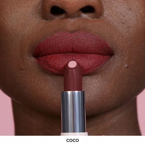 Avon – szminka z kwasem hialuronowym Hydra Coco na Arena.pl