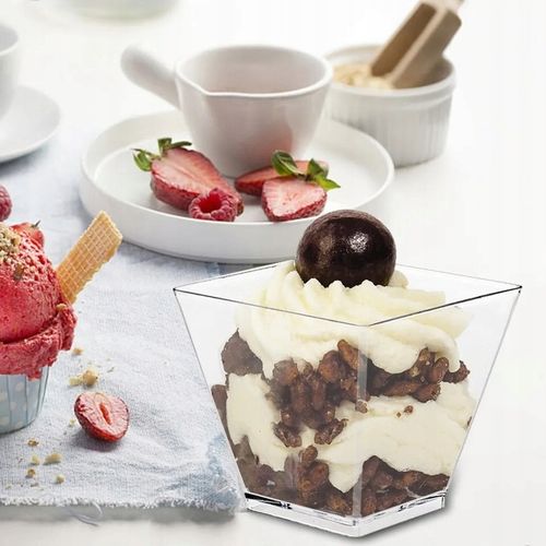 POJEMNIKI PUCHARKI KWADRATOWE DO DESERÓW PRZEKĄSEK SŁODKI STÓŁ 120ml na Arena.pl