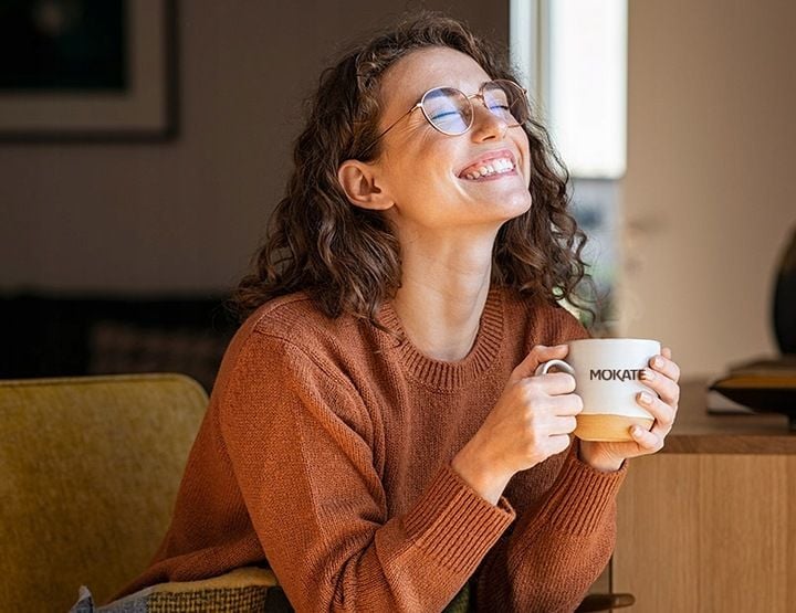 Napój Kawowy Klasyczna Kawa Cappuccino Instant Puszysta Pianka 110g Mokate zdjęcie 4