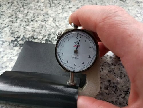 HIT Super elastyczny winyl do desek rozdzielczych na Arena.pl