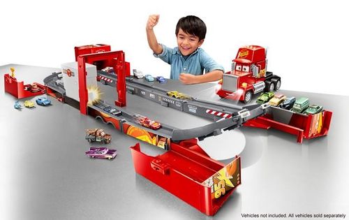 Mattel Cars Mega Maniek - Transformacja na Arena.pl