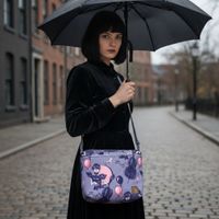 Torebka Na Ramię z Motywem Dziewczyny z Wiolonczelą i Granatową Ekoskórą – Handmade