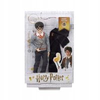 Lalka Harry Potter w szkolnych szatach Gryffindor + różdżka FYM50 ZA5093