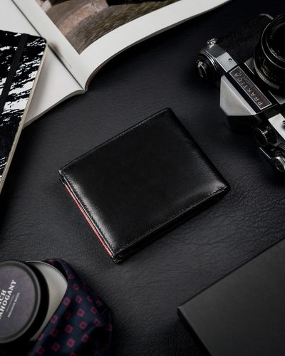 cienki portfel męski z naturalnej skóry licowej ze schowkiem na suwak na Arena.pl