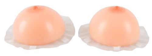 breasts with bra na Arena.pl